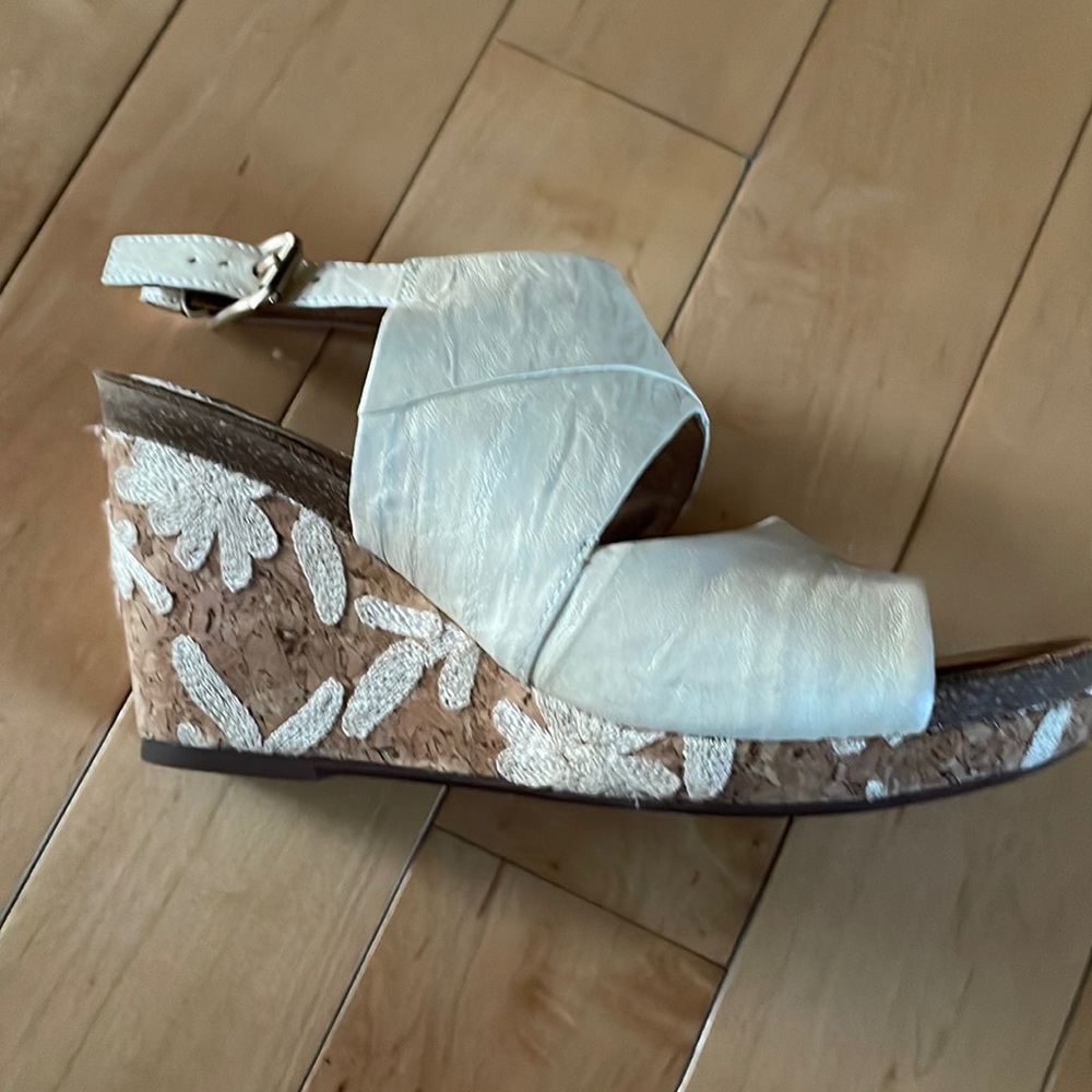 Sofft wedge sandal